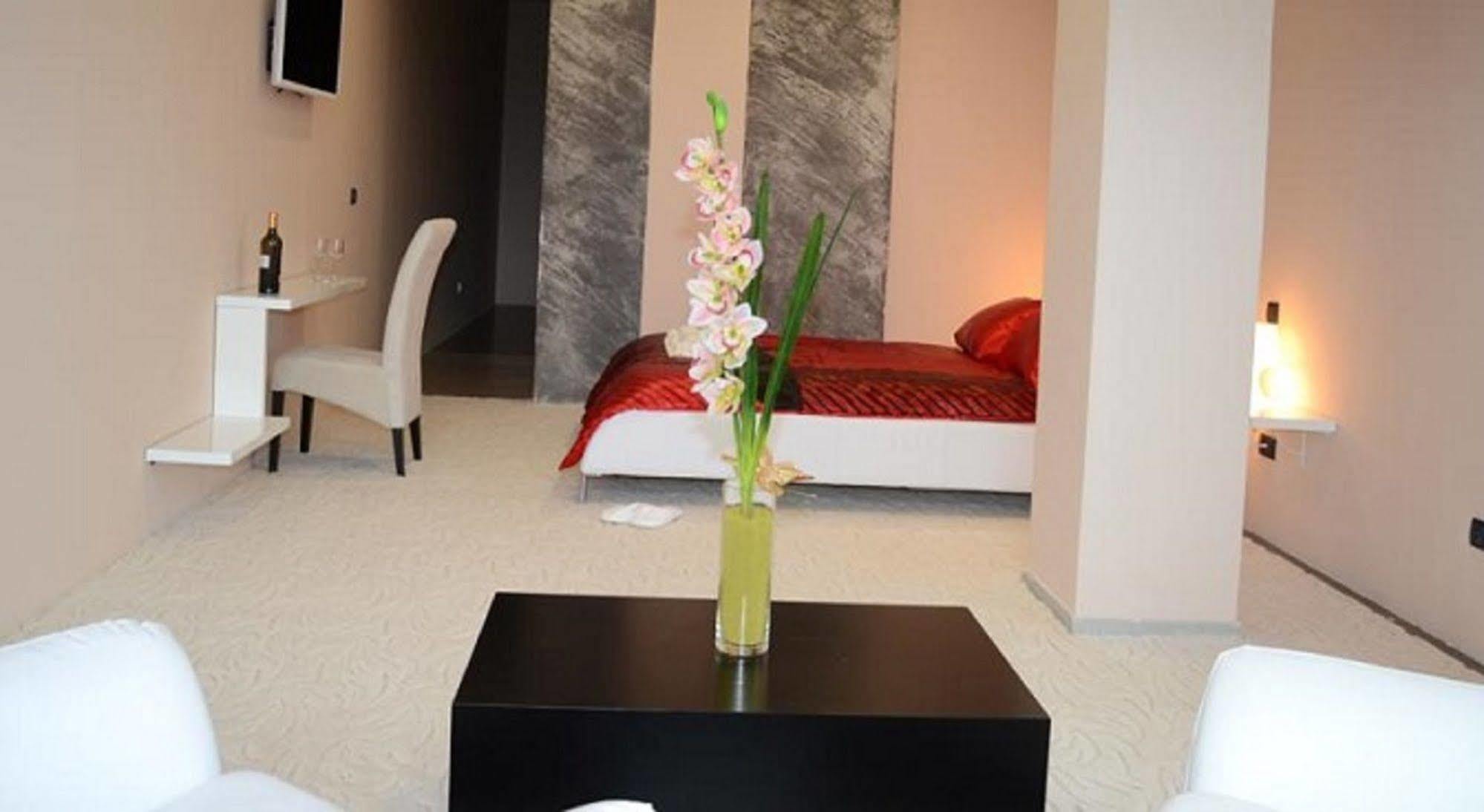 Hotel Metropolitan By Belgrade Arena Extérieur photo